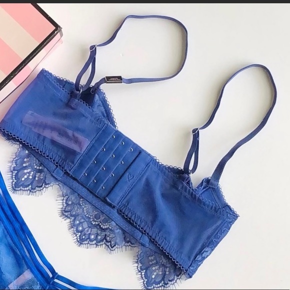 30A/SMALL Victoria’s Secret blue lingerie set - Picture 3 of 3